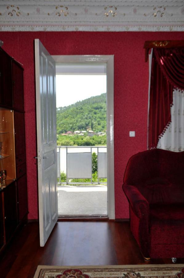 Nature House Кутаиси Екстериор снимка